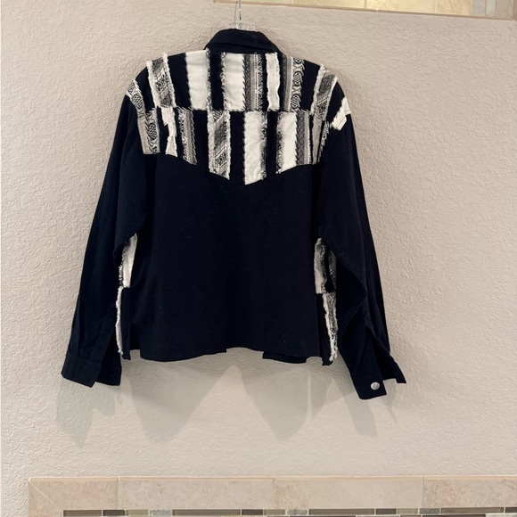 Yak Magic vintage unique Elegant Black and White Women's Blazer. 100% cotton - Picture 2 of 6